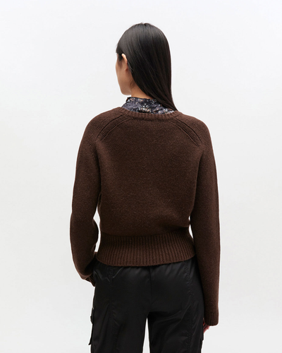 Wool Yak Mix Deep V-neck - Shaved Chocolate