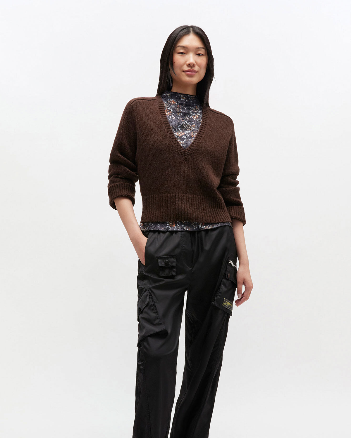 Wool Yak Mix Deep V-neck - Shaved Chocolate