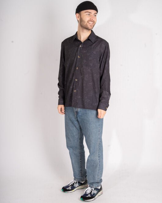 Boxy Shirt - Black - Munk Store