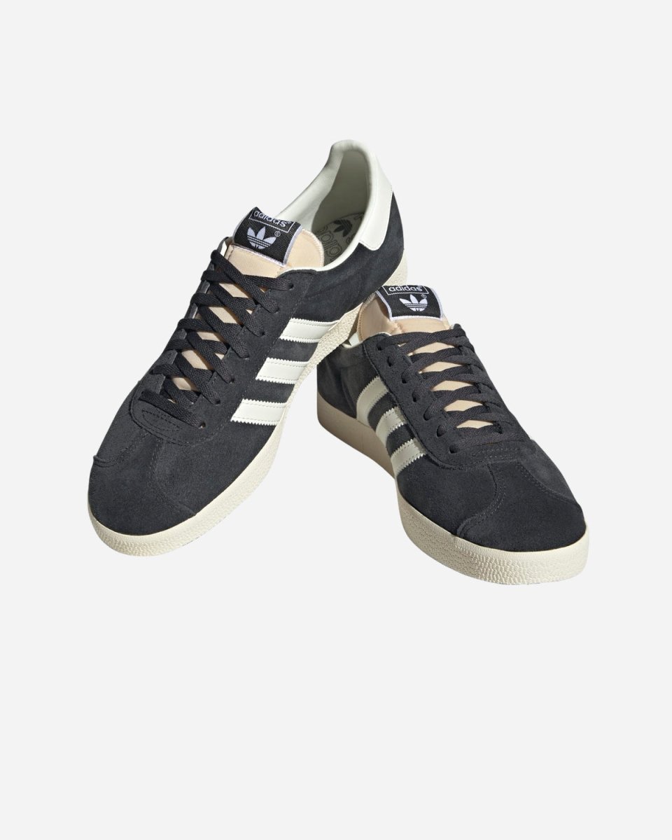 Gazelle - Carbon/White - Munk Store