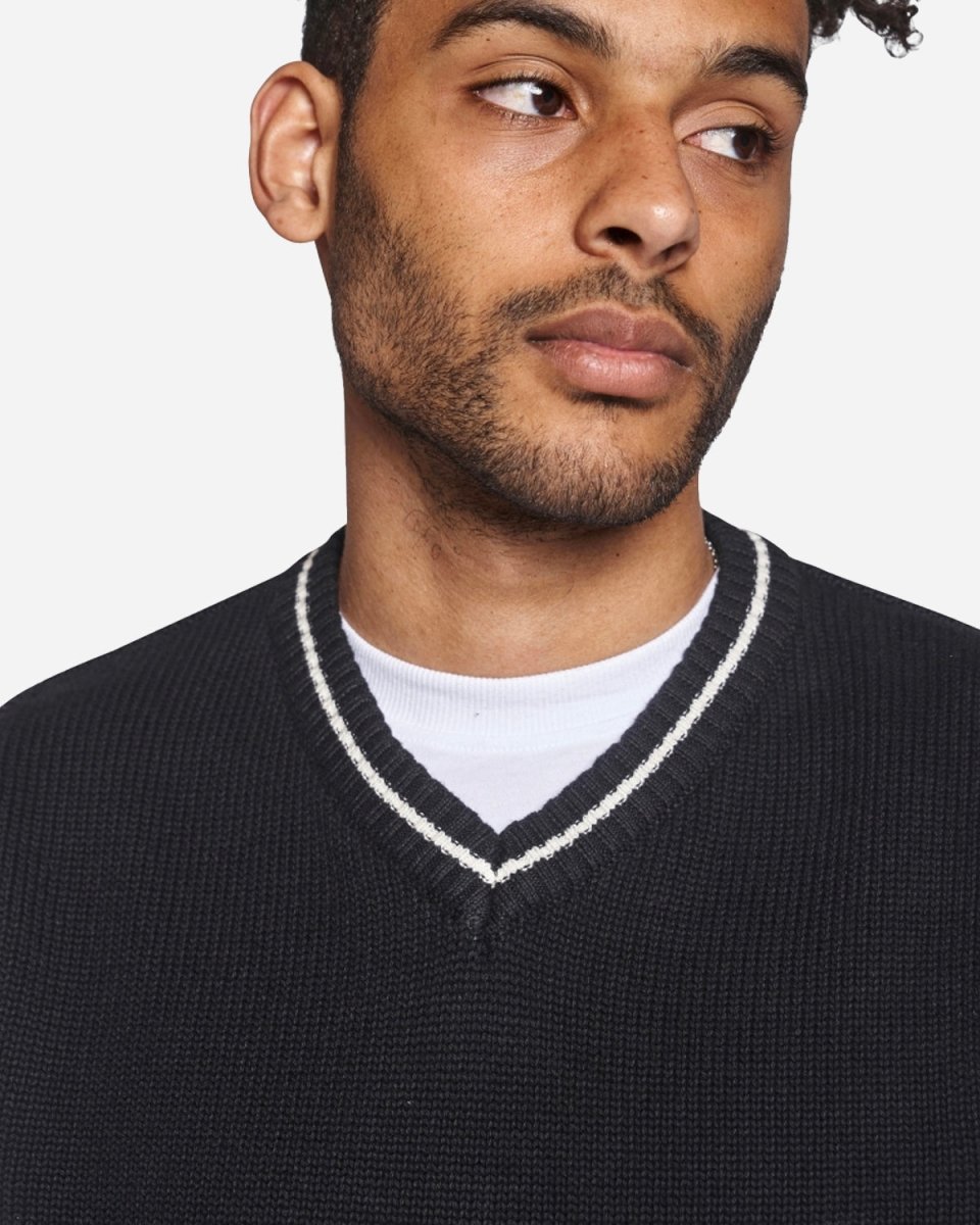 Karl Knit Vest - Black - Munk Store